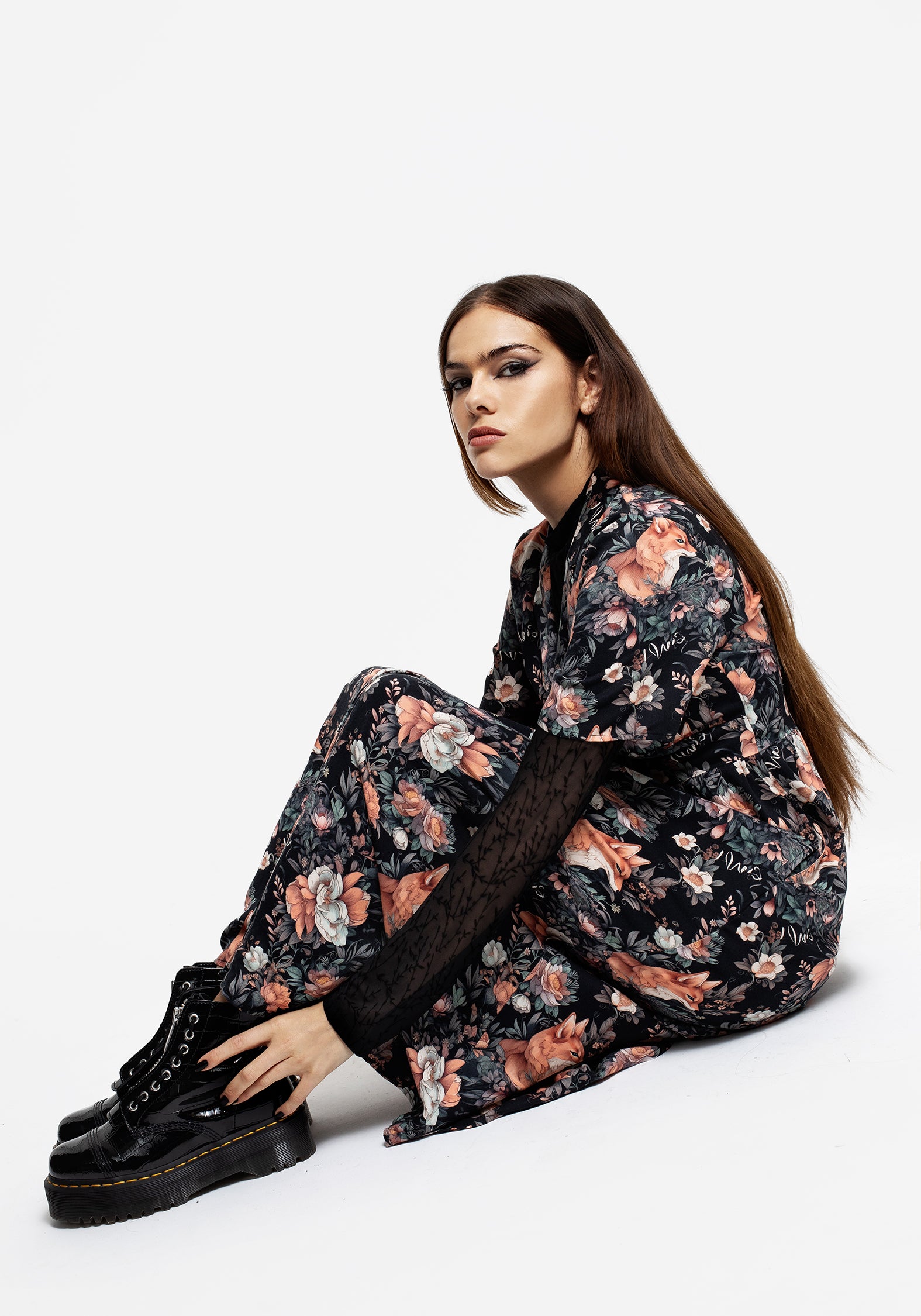 Reynard Fox Floral Print Midi Shirt Dress – Disturbia